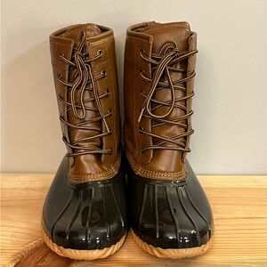 EUC Sporto Duck Boots, size 9